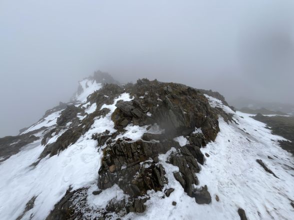 today's weather conditions on Helvellyn